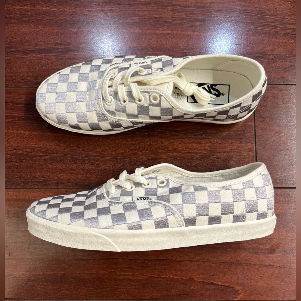Womens 7 Vans Authentic Low Pro Embroidered Checkerboard Gray Low Top HALF BOX - Picture 7 of 16